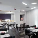 Holiday Inn Milan Nord Zara By Ihg 