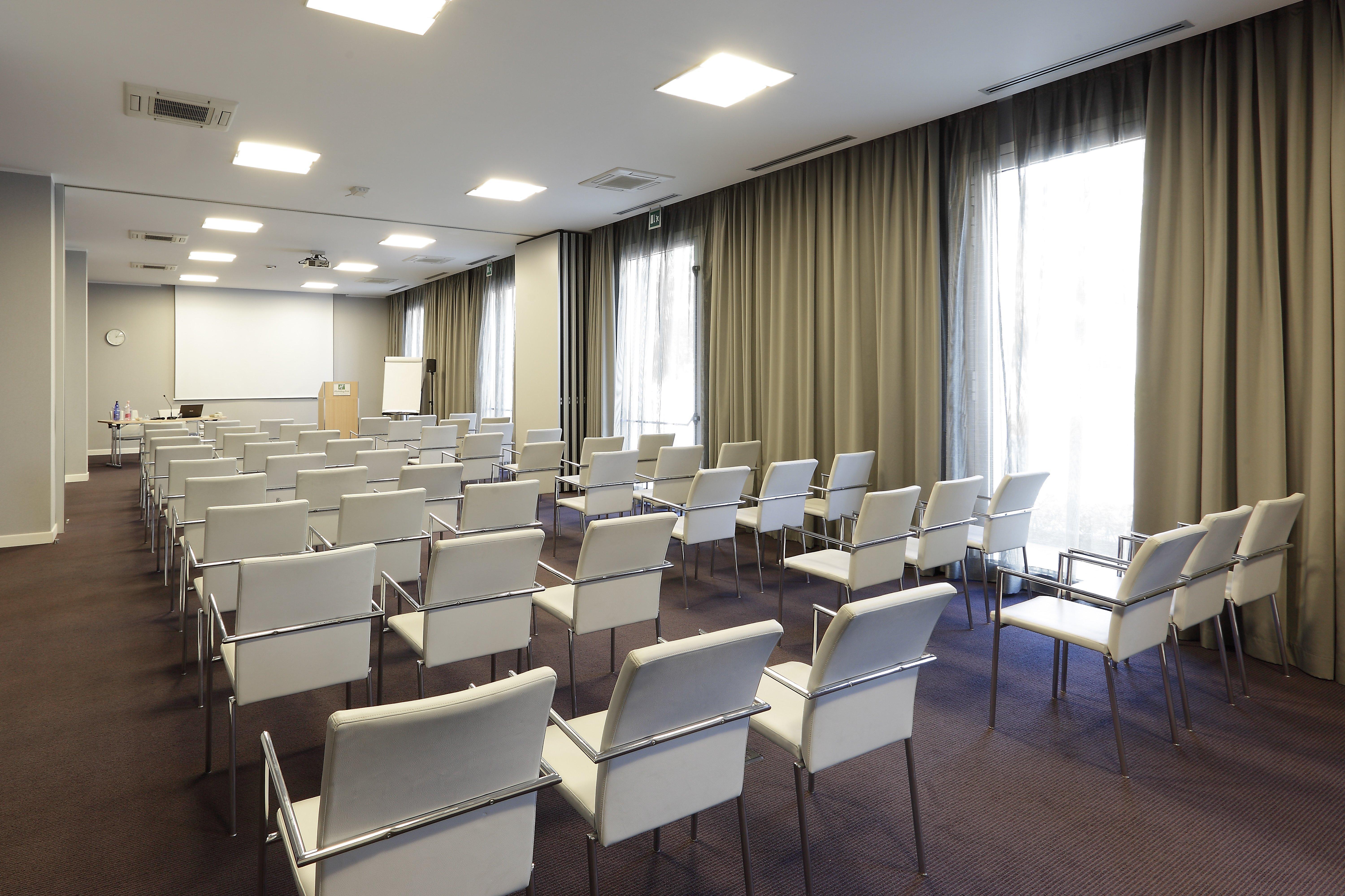Holiday Milan Nord Zara By Ihg Cinisello Balsamo