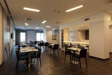 Milan Nord Zara By Ihg Hotel 4*